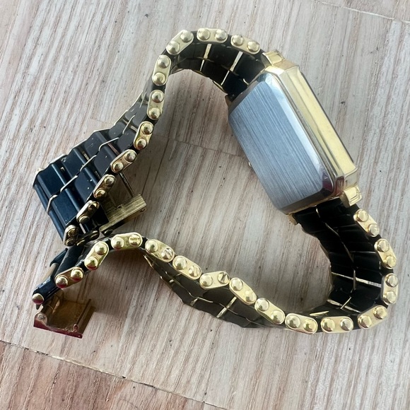 Xanadu black dial octagonal dress watch NEW BATTERY - Picture 5 of 10